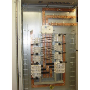 Armoire de distribution électrique de puissance - TGBT & armoires machines jusqu'à 4000A