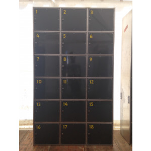 Armoire sécurité 18 casiers Inox et Alu - Dimensions (Larg x Prof x Ht) : 120 x 40 x 200 cm