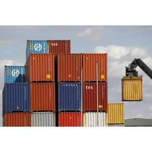 Bâtiment industriel en kit pour l’export - Export maritime ou terrestre