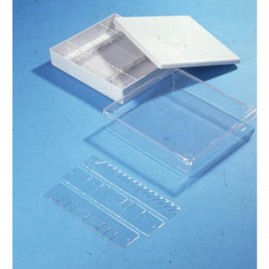 Boîtes  de rangements empilables - Matière :  Polystyrène cristal - Dimensions  ( L x l  ):122 x 82 mm - Hauteur : 32 -60 mm
