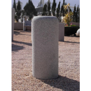 Borne béton cylindrique - Hauteur : 60 cm - Diamètre : Ø 25 cm - A poser ou à ancrer au sol avec tiges métalliques