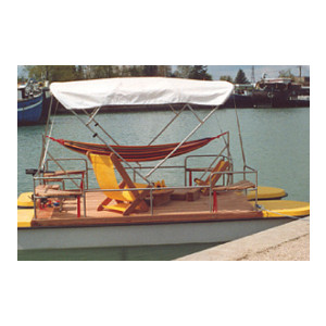 Catamaran électrique accessible aux handicapés - Longueur 4,10 m