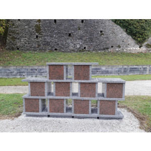 Columbarium - Structure en granit massif poli