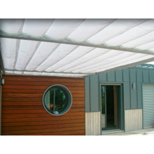 Ecrans anti solaires exterieurs sur toiture - Bloque les 3/4 de l’énergie solaire à l’extérieur