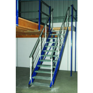 Escalier droit industriel métallique - Largeur des marches : 800 ou 1200 mm