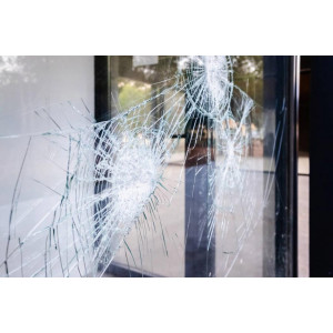 Réparation miroir et verre - Solution de dépannage et remplacement de vitre cassée