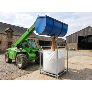 https://www.techni-contact.com/ressources/images/produits/merchandising/godet-de-remplissage-de-big-bags-pour-chargeur-chargeuse-sur-pneus-et-telescopique-1-5-a-2-4-m3-vanne-hydraulique-dosable-31373697-1.jpg - 1,5 à 2,4 m3 - Réf F-169-TC-B