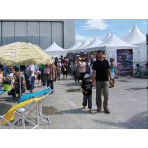 https://www.techni-contact.com/ressources/images/produits/merchandising/location-de-materiel-pour-congres-10614482-1.jpg - Parc pour séminaires - Mobiliers - machines d'éclairage - matériels de décoration