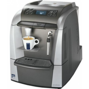 https://www.techni-contact.com/ressources/images/produits/merchandising/machine-a-cafe-pour-bureaux-en-depot-gratuit-2609051-1.jpg - Réservoir d'eau 4400 cc