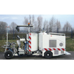 Machine de marquage routier neuve - Autonomie : 750 kg de peinture et 750 kg de billes