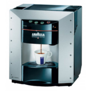 Machine espresso automatique Lavazza 3.5 litres - Dépôt et entretien technique gratuits - Autonomie de 3,5 litres