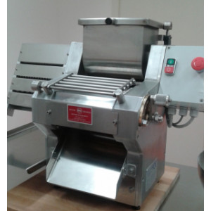Machine pour fabrication pâtes - Groupe pates fraiches