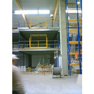 Mezzanine avec plateforme industrielle - Capacité de charge : De 250 à 1000 Kg / m²