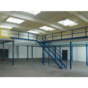 Mezzanine de stockage 1000 kg par m2 - Charge d’exploitation : de 250 à 1000 kg/m2.