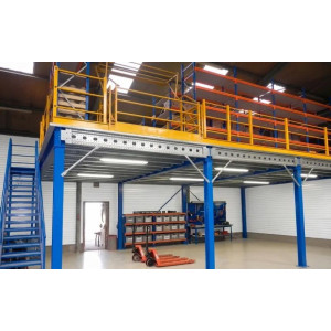 https://www.techni-contact.com/ressources/images/produits/merchandising/mezzanine-industrielle-metallique-modulable-capacite-de-250-a-de-1-000-kg-m-autoportante-93719277-1.jpg - Doublement ou triplement de la surface sans travaux de gros œuvre