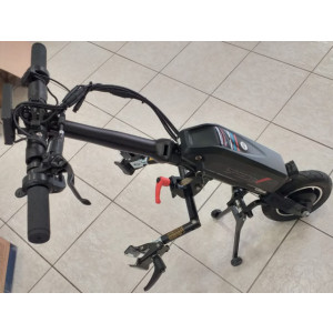 Mini troisième roue motorisée pour fauteuil roulant - Poids sans batterie : 8kg - Vitesse : jusqu’à 25km/h