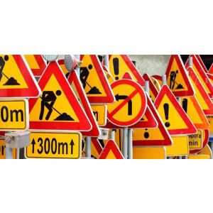 Panneaux de signalisation urbaine - Pour une circulation en sécurité