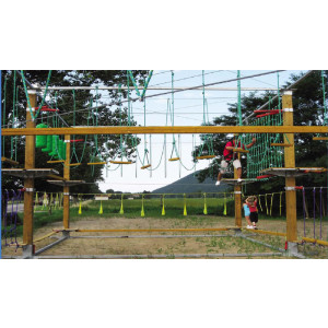 Parcours acrobatique modulable - Parcours de 175 m avec 26 ateliers