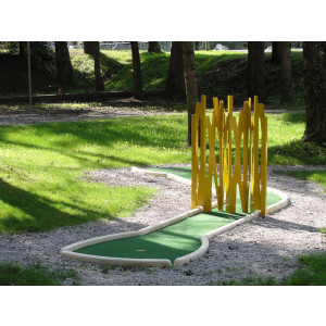 Parcours mini-golf à bordures - Accessible à tous les âges