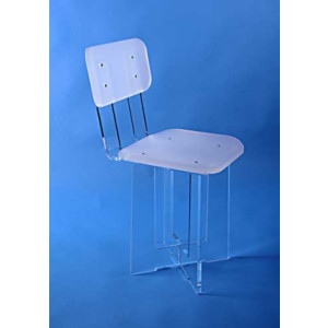 Petite Chaise en Plexiglas Pied en Croix - Plexiglas - Assise 37/38 cm - Hauteur de l'assise : 47 cm