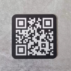 Plaque QR Code - Matériau : Aluminium anodisé noir