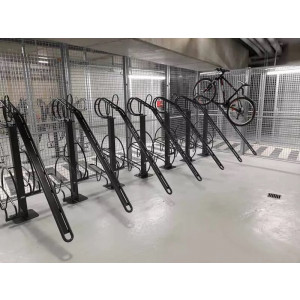 https://www.techni-contact.com/ressources/images/produits/merchandising/support-3-velos-double-rack-et-borne-de-recharge-exterieure-47434265-1.jpg - Hauteur sous-plafond 2,20 m (vélos inclus)