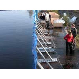 https://www.techni-contact.com/ressources/images/produits/merchandising/systeme-mobile-anti-inondation-de-protection-terrain-irregulier-hauteur-jusqu-a-2-40m-44486012-1.jpg - Système mobile et souple