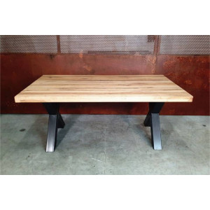 https://www.techni-contact.com/ressources/images/produits/merchandising/table-artisanale-en-bois-et-acier-6-a-10-personnes-200-a-260-cm-haut-76-cm-67675799-1.jpg - 6 à 10 personnes - 200 à 260 cm - Haut. 76 cm