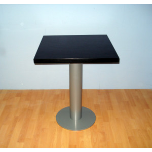Table bistrot carrée - Dimensions : 60 x 60 x 75 cm    -   Diam pied :108 mm base 400 mm