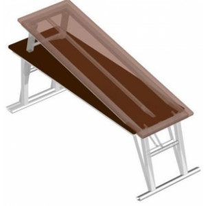 Table de saut - Dimensions : 1,50 x 0,50 m – Hauteur : 0,50 à 0,80 m
