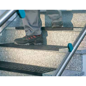 Tapis d'escalier antidérapant caoutchouc - Dimension (cm) : de 25x75 - Epaisseur (mm) : 7.5