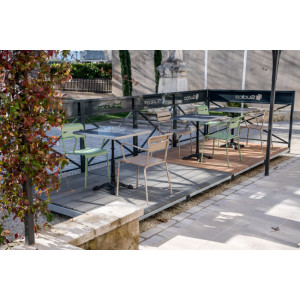 Terrasse éphémère modulable - Terrasse modulable en bois composite sur structure acier, barrières personnalisables