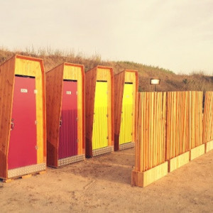 Toilettes mobiles plage - Écologiques démontables et transportables