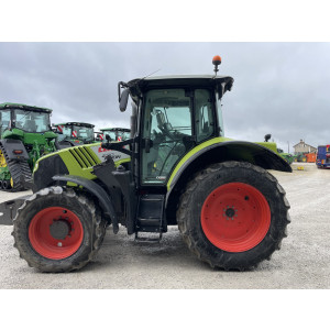 https://www.techni-contact.com/ressources/images/produits/merchandising/tracteur-agricole-d-occasion-claas-arion-520-125-ch-22495229-1.jpg - Heures : 4 200 h