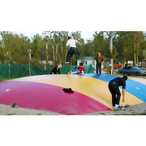 Trampoline gonflable - Surfaces allant de 44 à 161 m²
