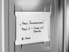 Conteneur isotherme  neutre 2 x GN 1/1 avec glissières - 10334443-291534615.jpg