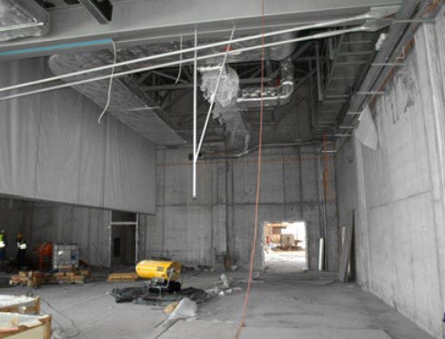 Le Master B 35 dans un garage