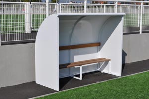 Abri de touche terrain de football - 14054273-137611275.jpg