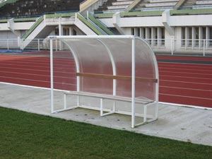 Abri de touche terrain de football - 14054273-437211414.jpg