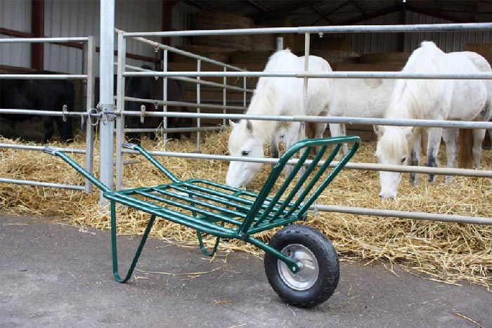 Brouette tubulaire de jardinage - 1434214-412551167.jpg