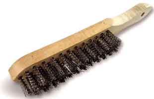 Brosse métallique à manche - 14439995-166318974.jpg