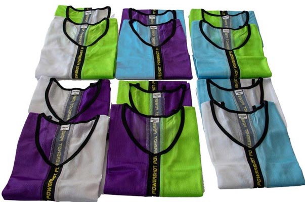 <b>Couleurs : </b> <br> blanc, violet, vert, bleu clair, dans 3 combinaisons différentes