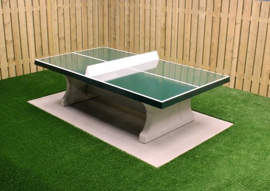 Table de ping pong en béton verte