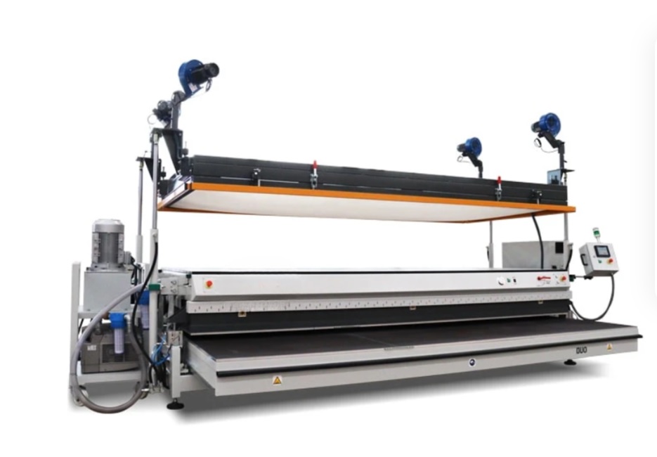 Presses à vide professionnelles avec four de thermoformage - Zone de presse de 2540 x 1290 mm à 3740 x 1290 mm - Température max. 180°C - 31311612-332222127.jpg