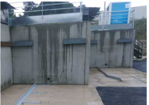 Butée de protection pour déchetteries - En composite thermoplastique recyclé - Dimensions (LxH)) : 800x150 - Epaisseur : 160mm - Poids : 18kg x 2 - Fixations : 2 par module 31322776-261993741.jpg