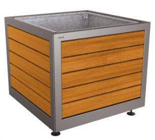 Acier et bois - - Habillage : panneaux en chêne certifié PEFC épaisseur 22 mm, finition lasurée acajou ou chêne clair.