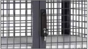 Chariot fermé ESD avec porte à double battante - 32742754-135345254.jpg