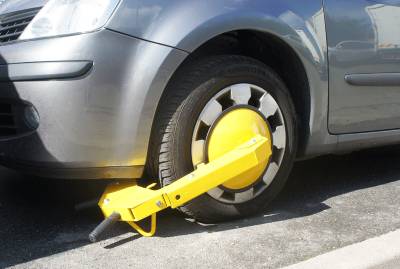 Sabot antivol pour voiture