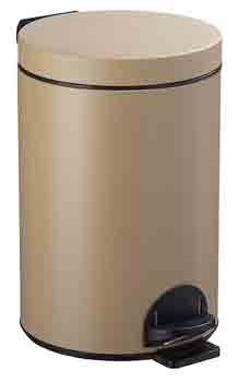 Poubelle à pédale salle de bain - 36146753-442651522.jpg