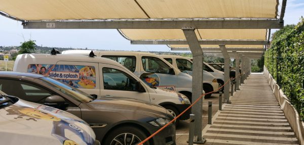 Passage couvert pour piétons sur mesure  - 37319321-377171334.jpg